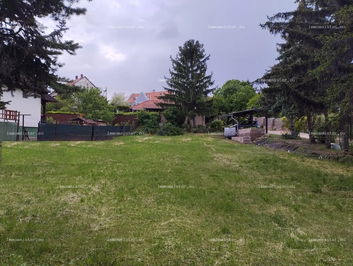 Grundstück zu Verkauf in Balatonalmádi