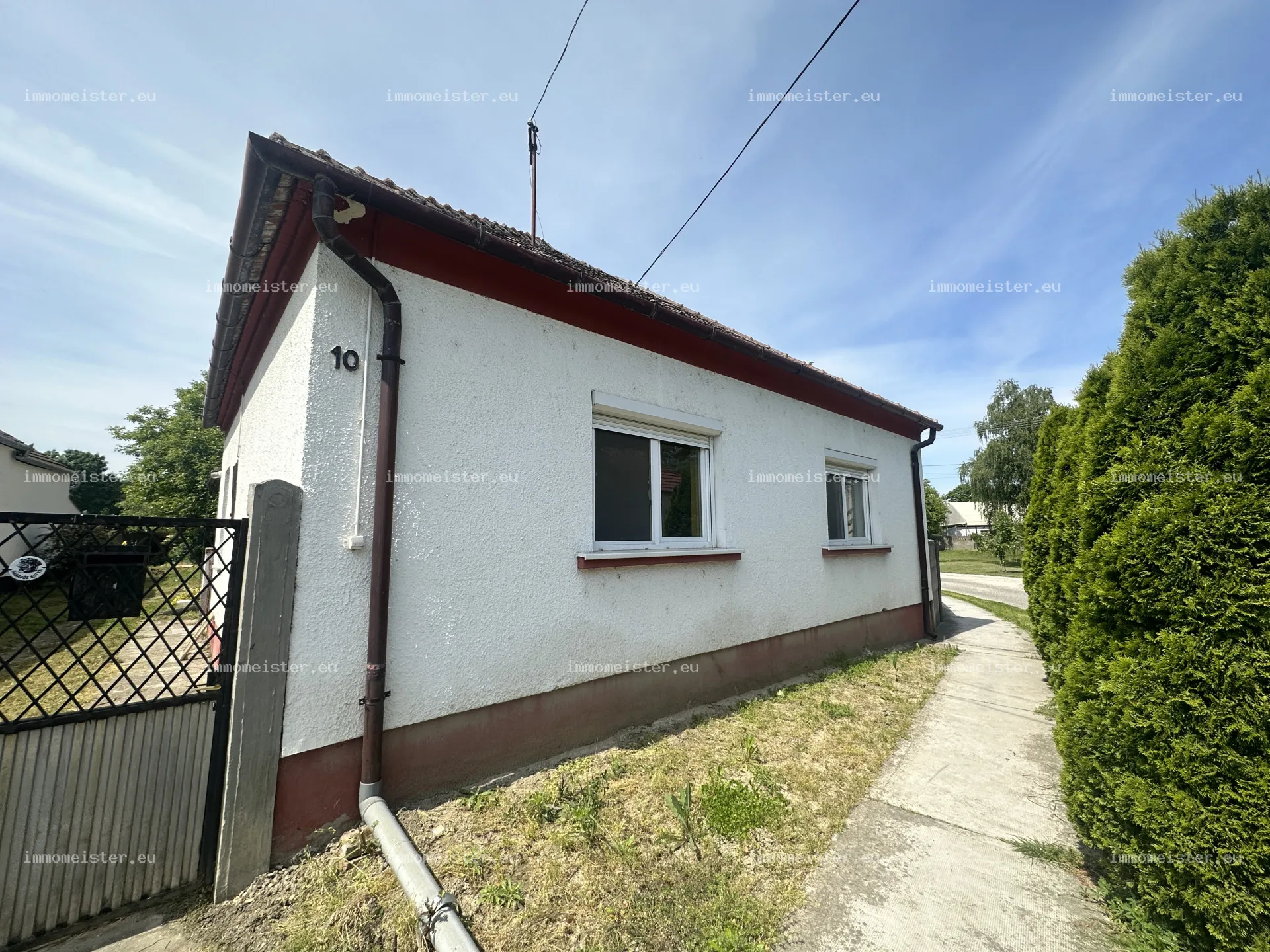 Haus zu Verkauf in Bősárkány