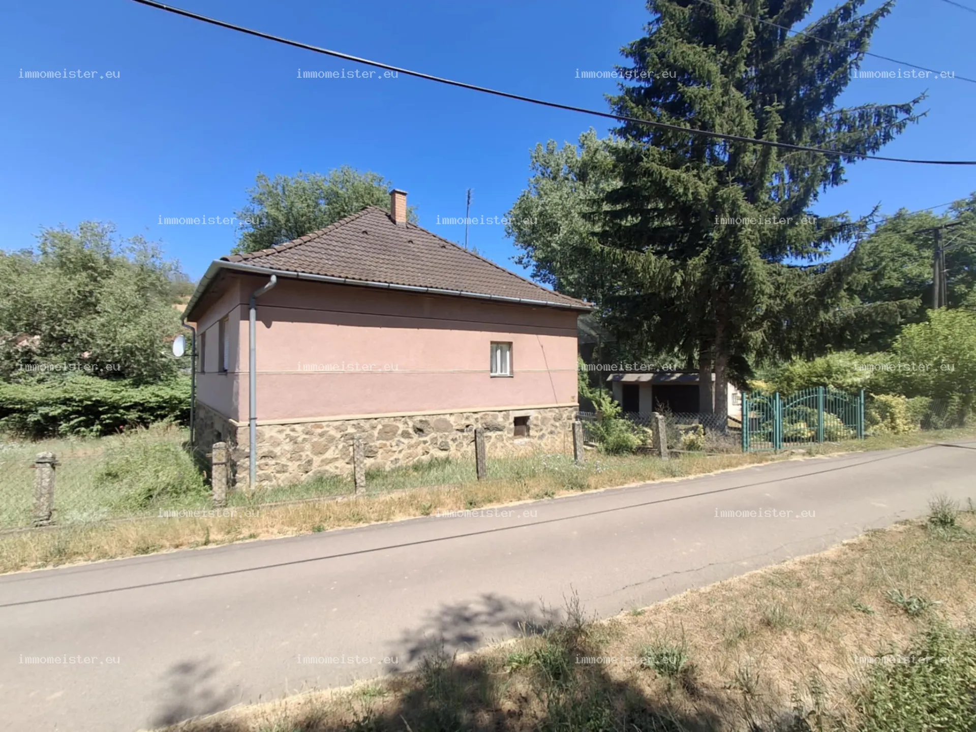 Eladó 2 szintes családi ház Dorogházán