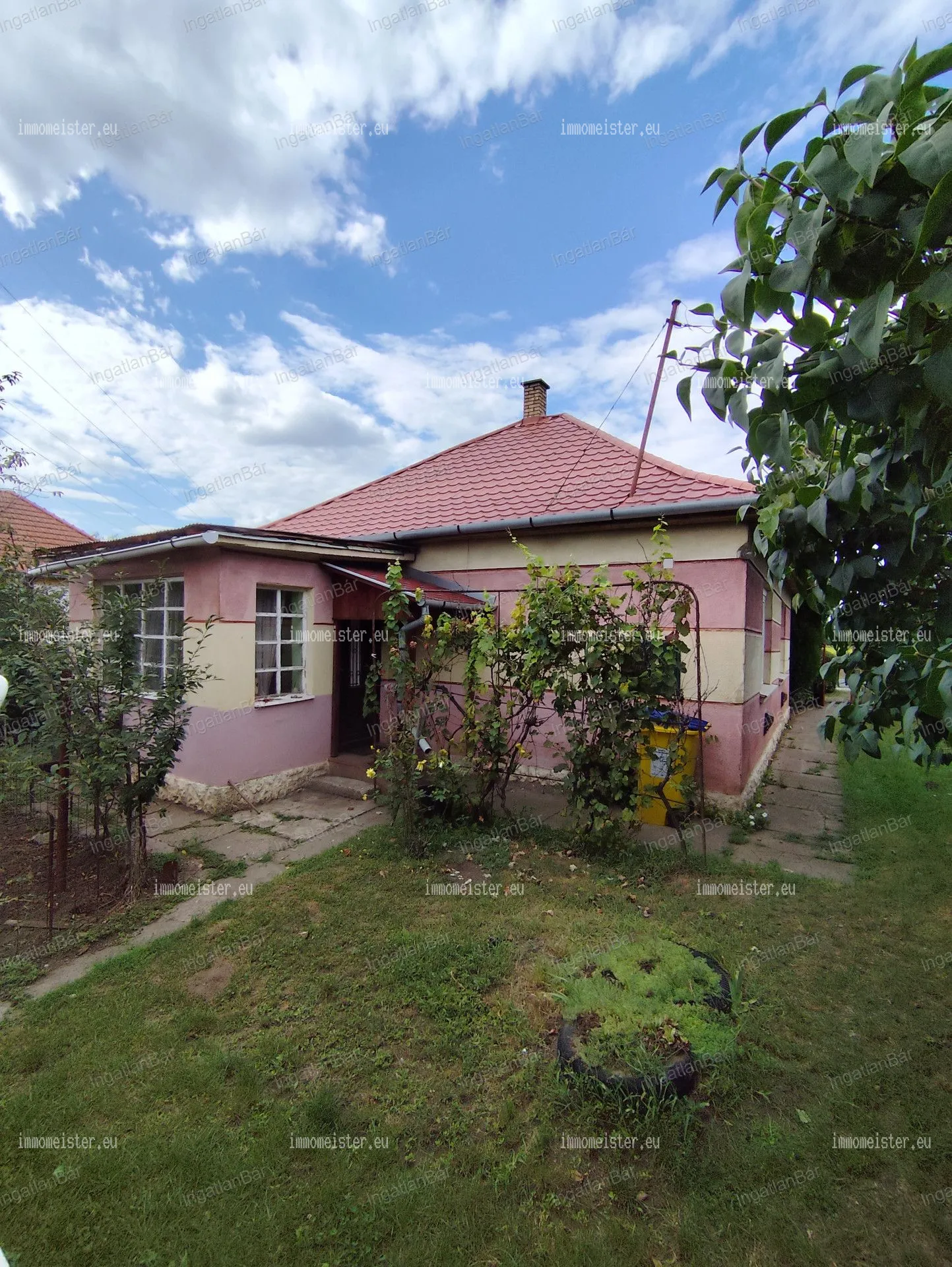 Haus zu Verkauf in Nyíregyháza