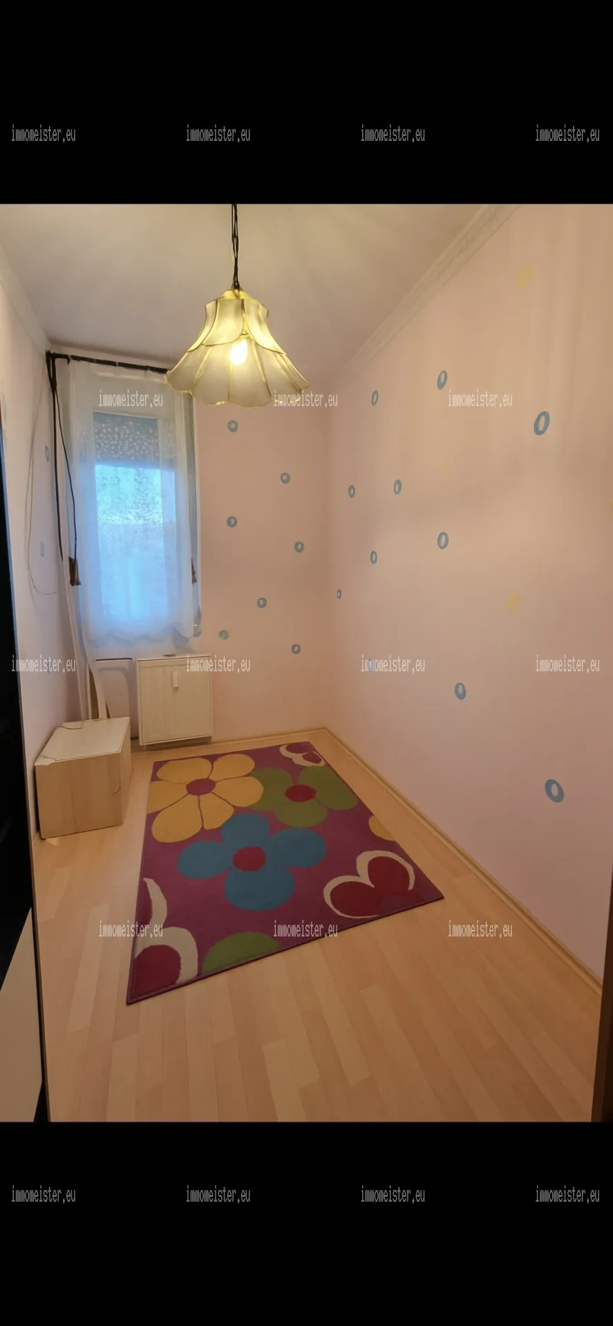Nádorvárosi 2+ fél szobás lakás eladó