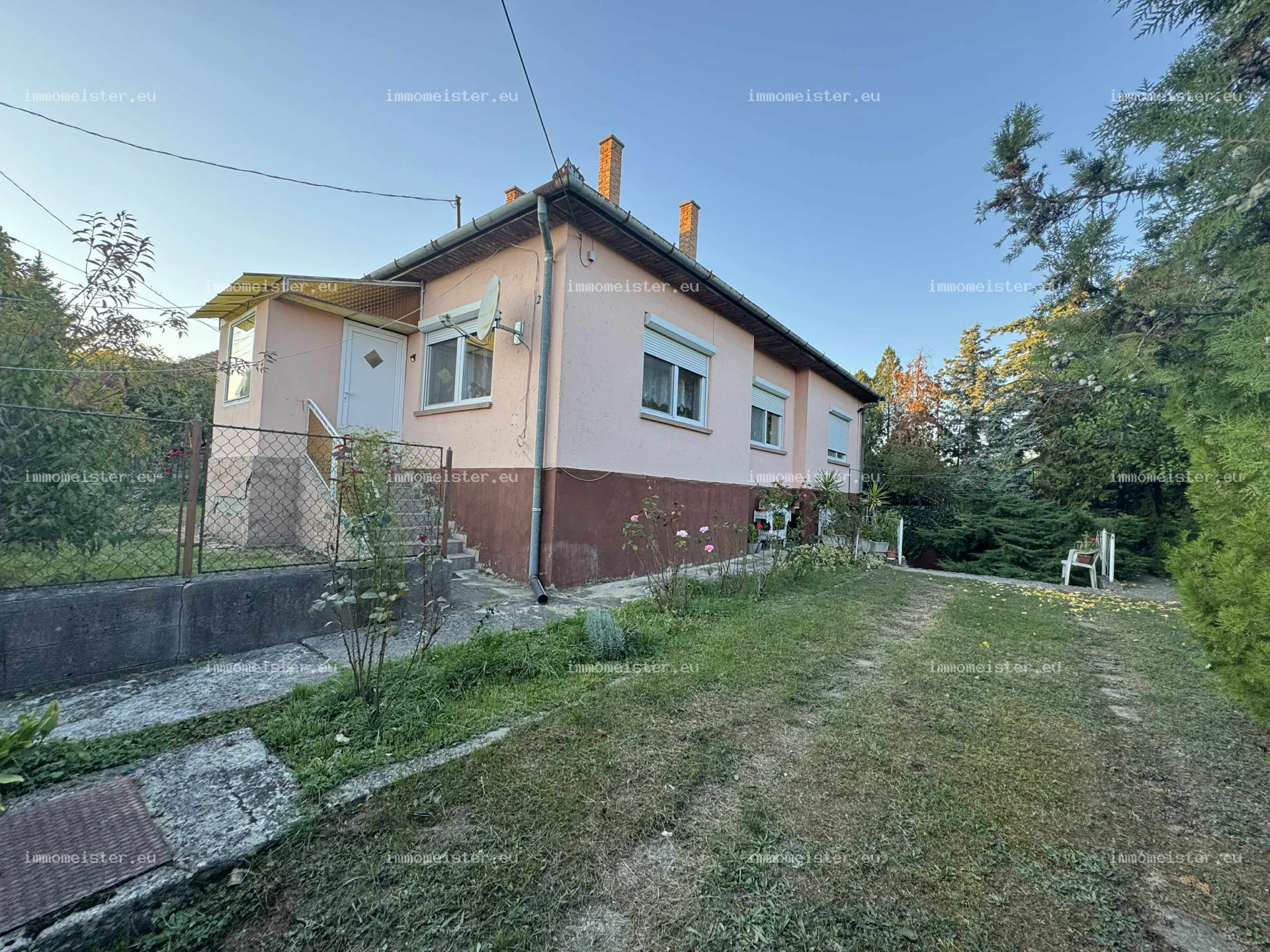 Haus zu Verkauf in Szirák