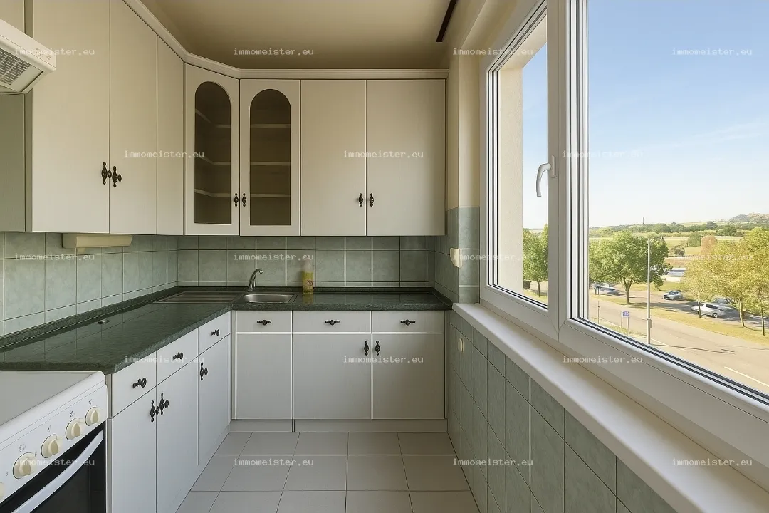 3 szobás, erkélyes lakás eladó