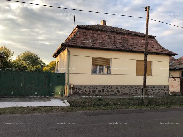 Haus zu Verkauf in Tar