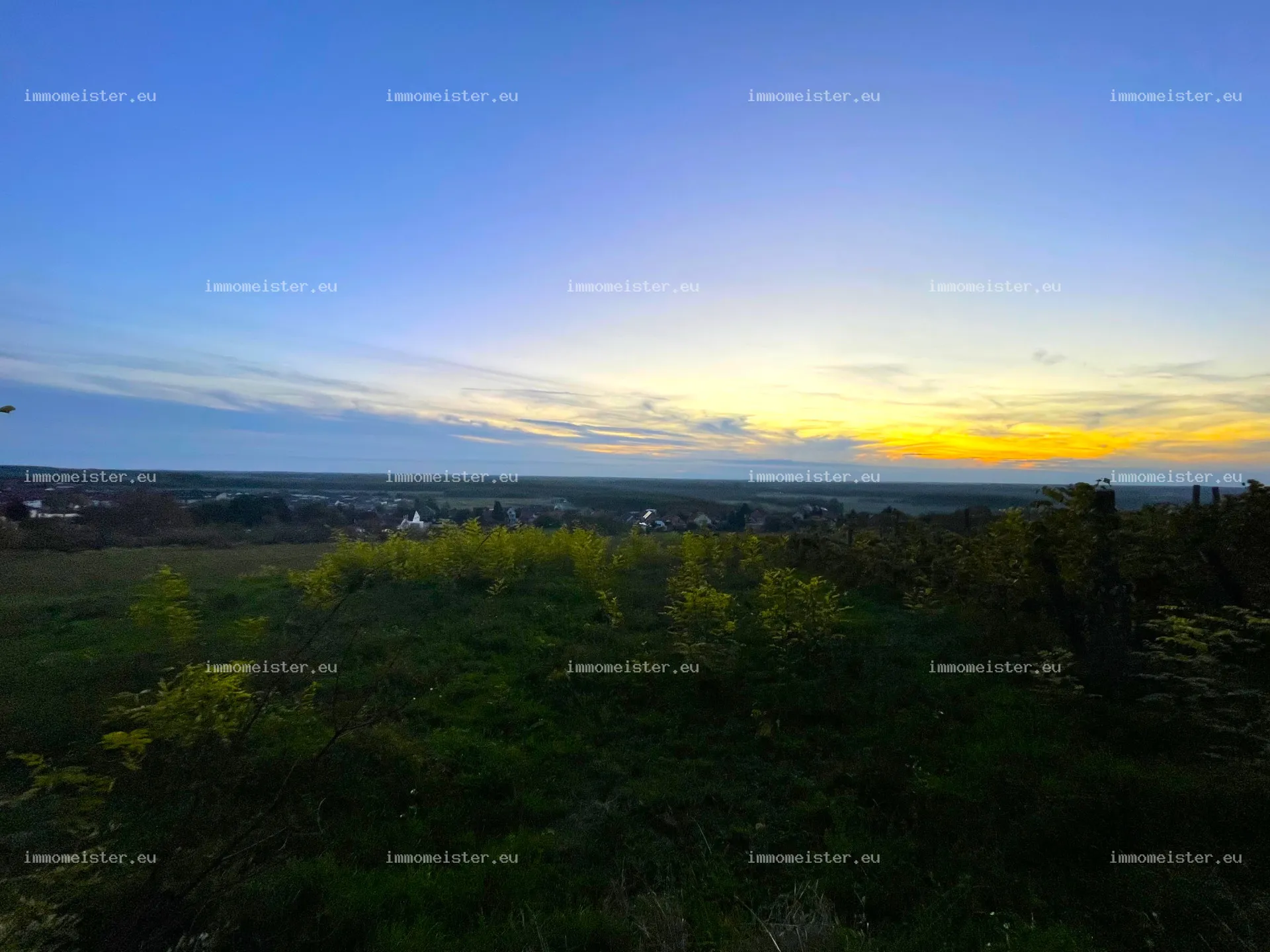 Grundstück zu Verkauf in Győrújbarát