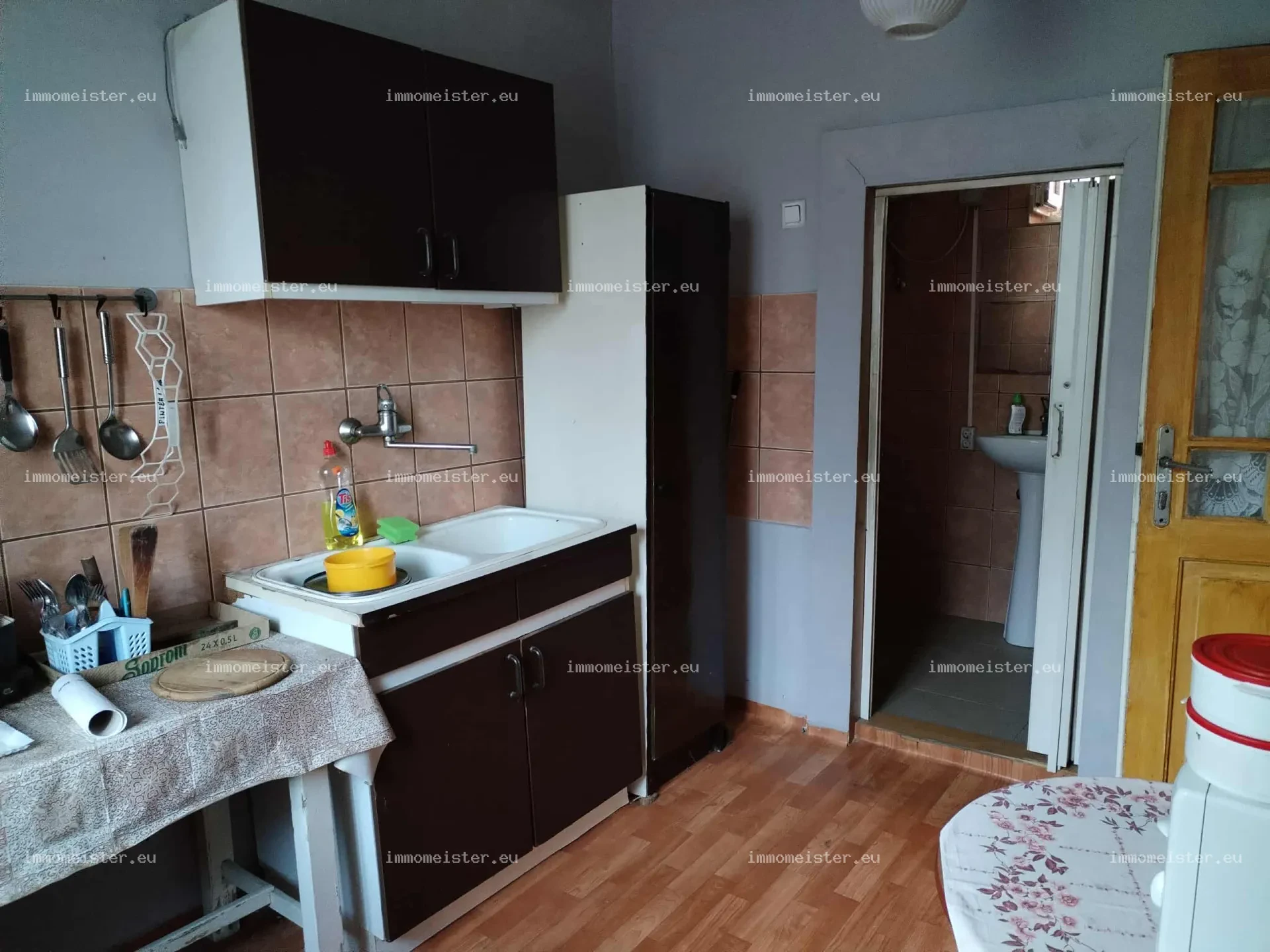 Ha szeretnéd, hogy minden nap a Mátra látványa és a tó nyugalma vegyen körül, itt megtalálod a helyed – egy békés kis falu szívében, ah