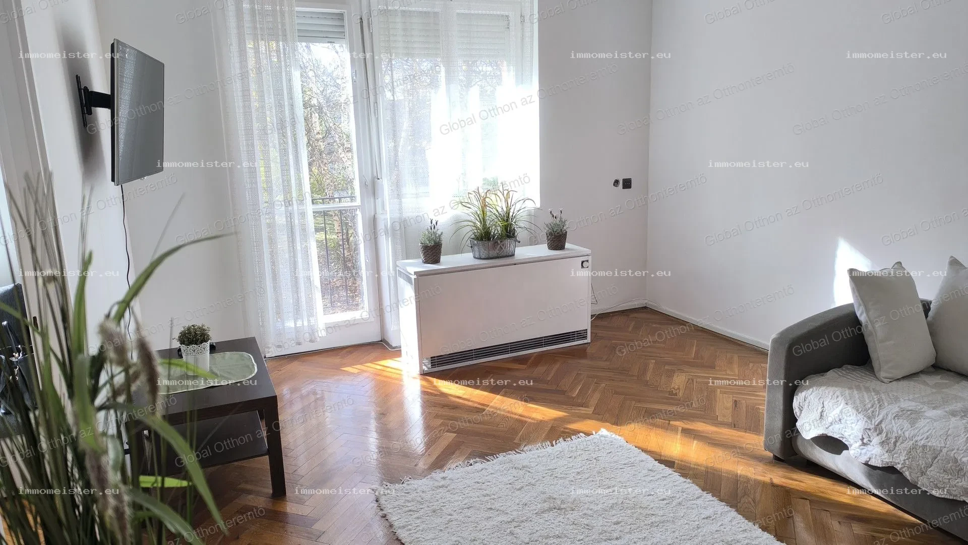 Mosonmagyaróváron, a belvároshoz és az üzletközponthoz is közeli 53 nm erkélyes tégla lakás eladó!