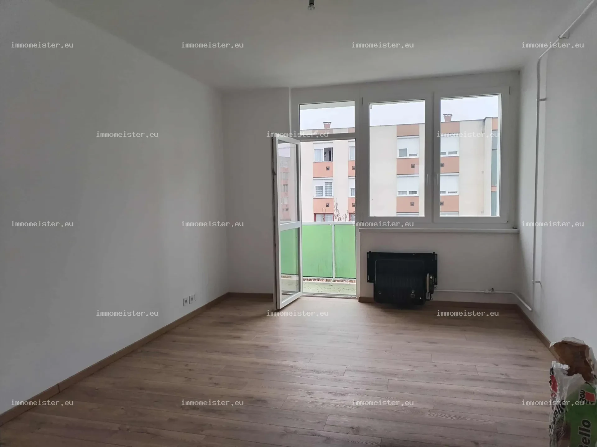 Felújított, azonnal költözhető lakás eladó – lenyűgöző mátrai panorámával!