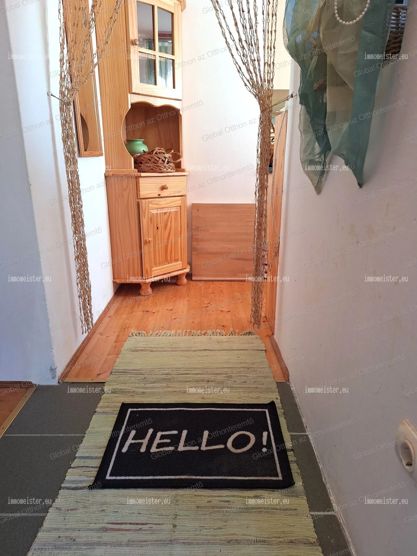 Ide csak költöznie kell!