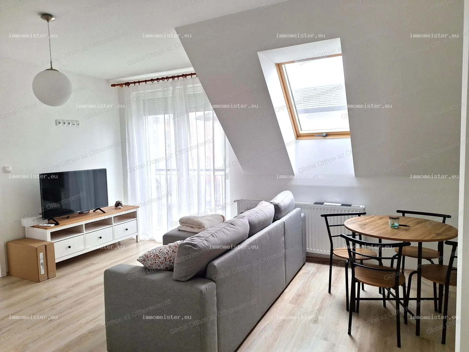 Ide csak költöznie kell!