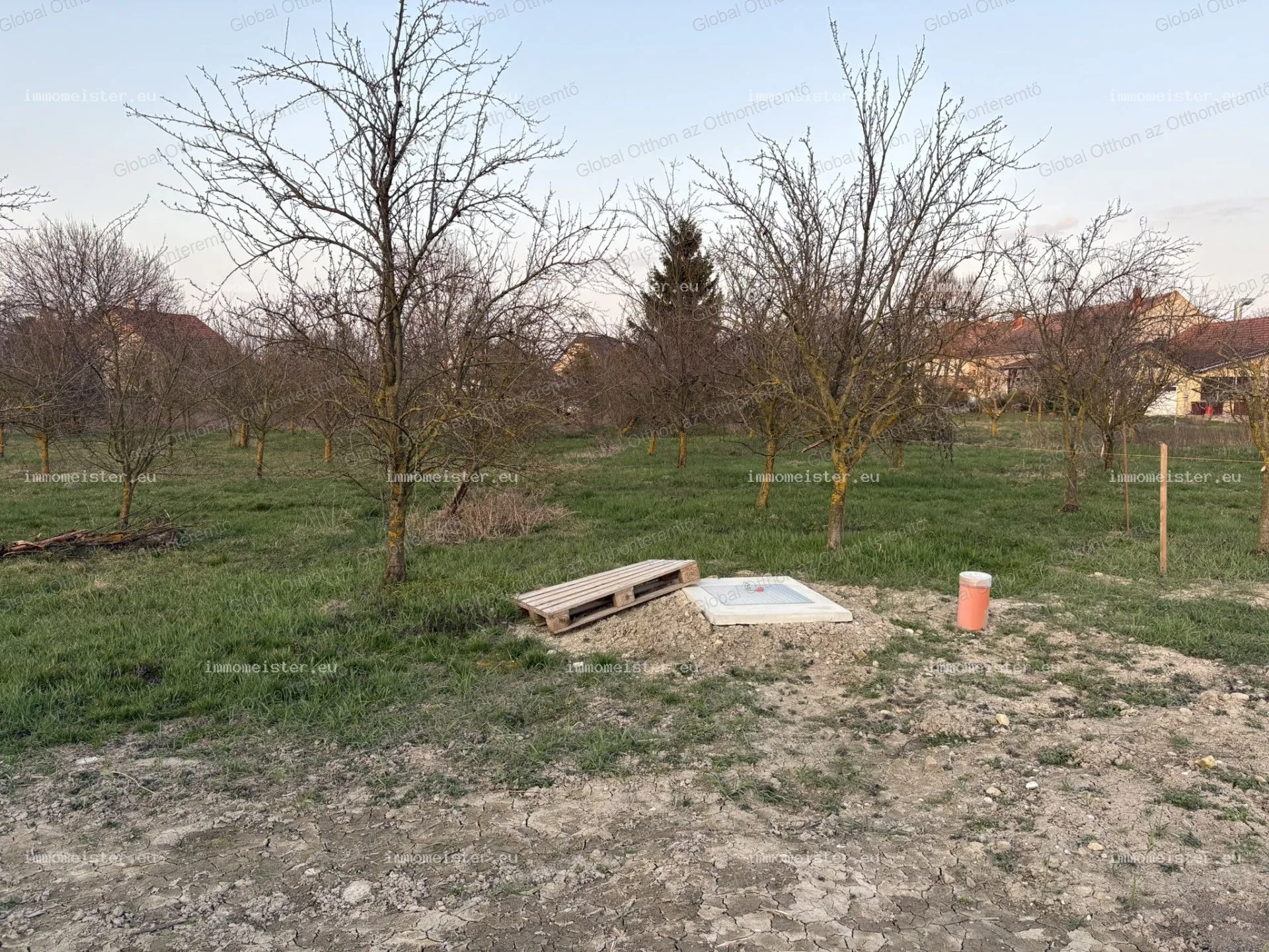 Grundstück zu Verkauf in Ásványráró